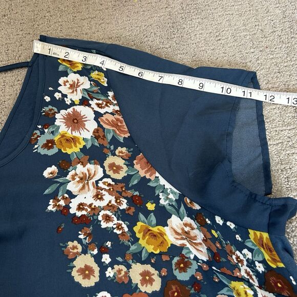 Torrid Blouse Womens 3 Floral Short Sleeve Soft Knit Flutter Sleeve Feminine - Picture 11 of 11